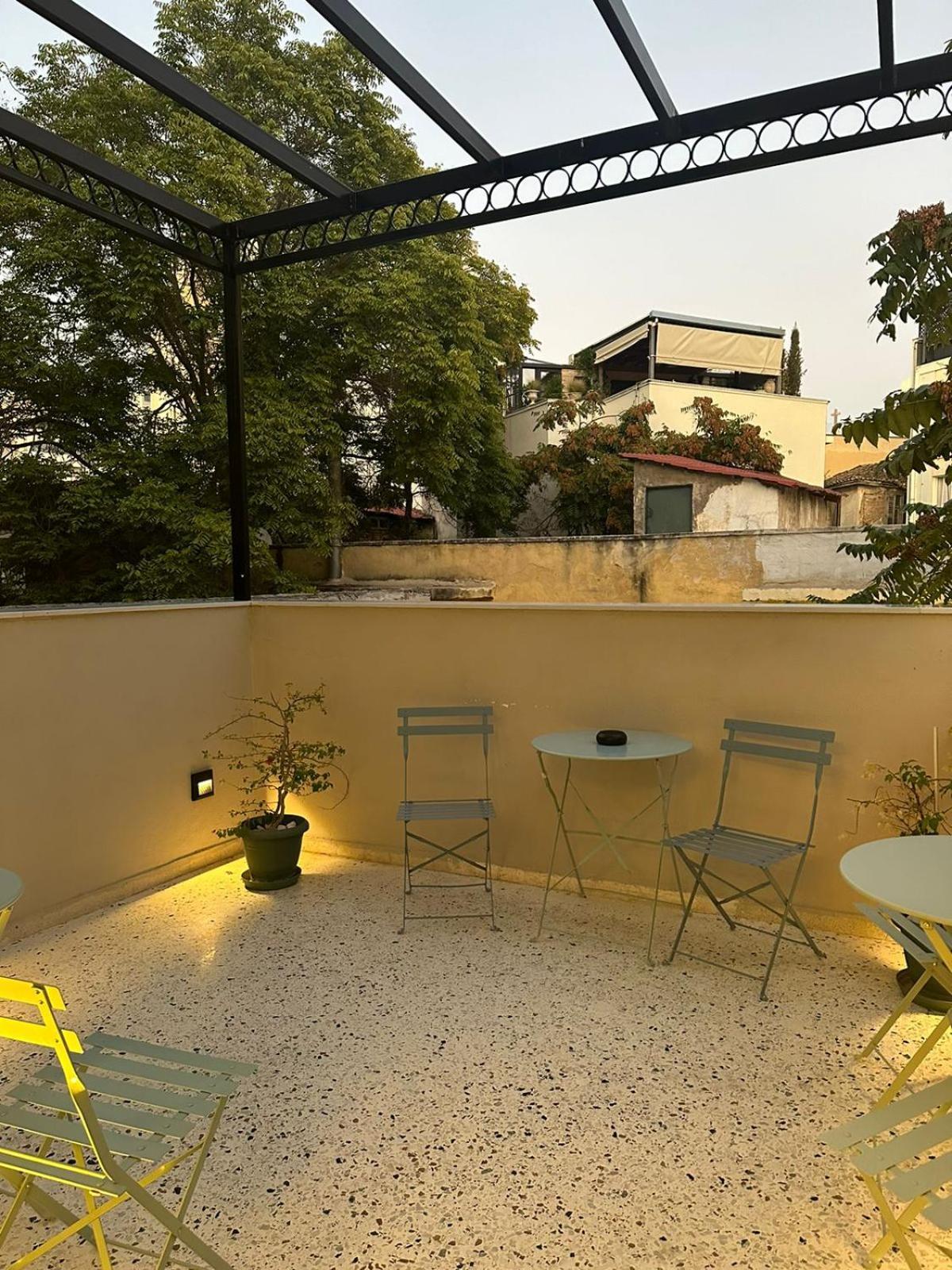 Belle Athenes - Luxury Rooms At Monastiraki Railway Station Exterior photo